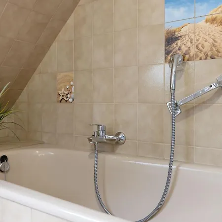 Ariane Am Kornfeld *