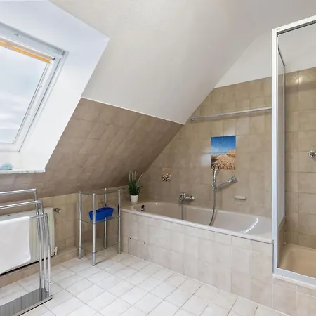 Ariane Am Kornfeld * Kellenhusen